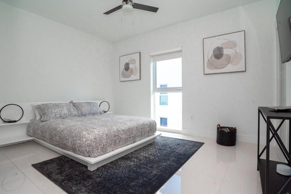 Across The Ocean Few Steps To Beach Contemporary Three Bedroom Townhouse Pompano Beach Dış mekan fotoğraf