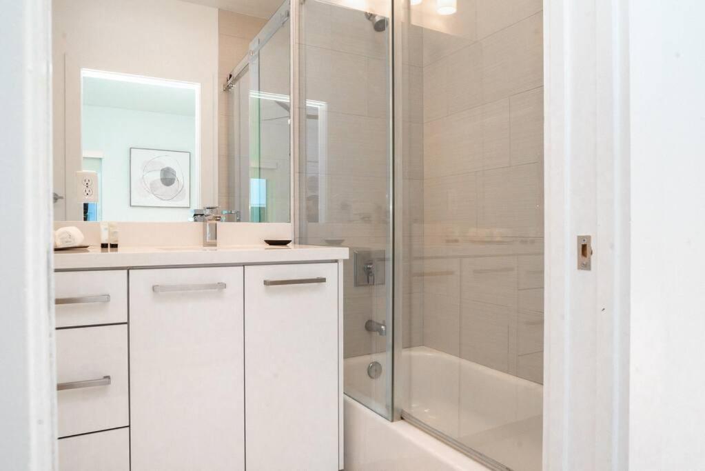 Across The Ocean Few Steps To Beach Contemporary Three Bedroom Townhouse Pompano Beach Dış mekan fotoğraf