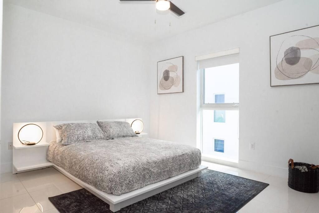 Across The Ocean Few Steps To Beach Contemporary Three Bedroom Townhouse Pompano Beach Dış mekan fotoğraf