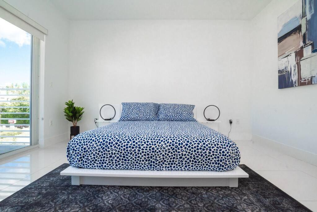 Across The Ocean Few Steps To Beach Contemporary Three Bedroom Townhouse Pompano Beach Dış mekan fotoğraf