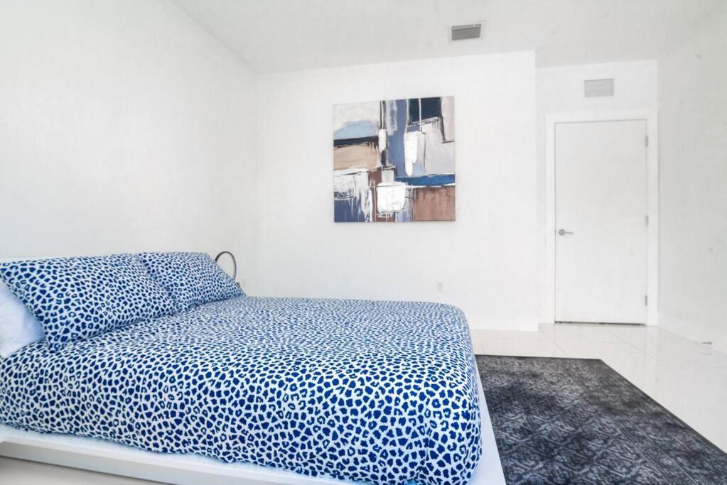 Across The Ocean Few Steps To Beach Contemporary Three Bedroom Townhouse Pompano Beach Dış mekan fotoğraf